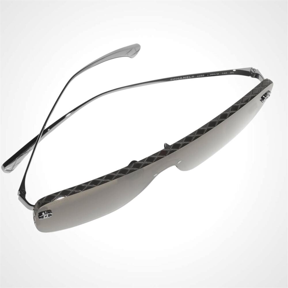 New CHANEL Sunglasses Ruthenium Metal Rimless Shield Mask Brown Lens CC Logo - Picture 4 of 5